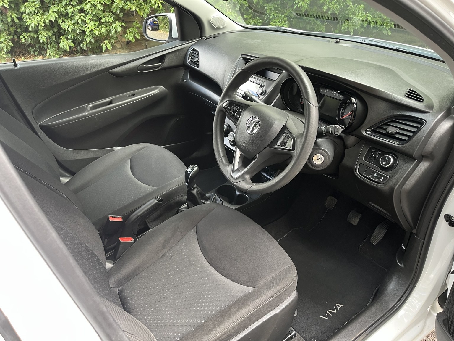 2017 Vauxhall Viva 1.0 SE thumbnail 2
