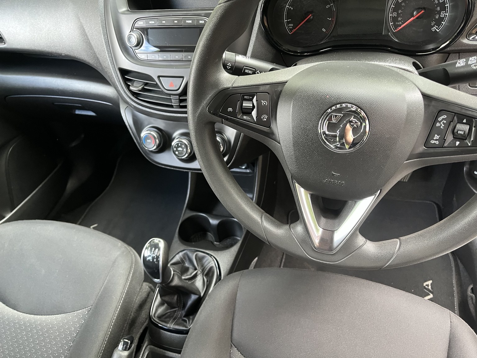 2017 Vauxhall Viva 1.0 SE thumbnail 6
