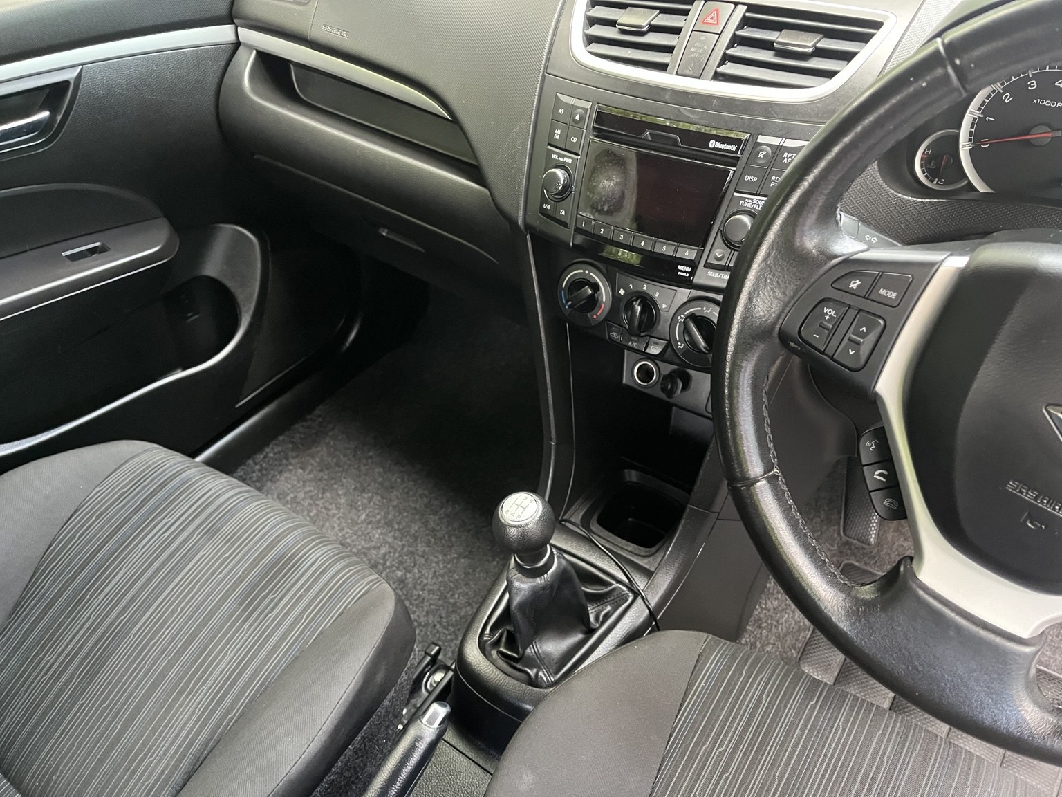 2014 Suzuki Swift 1.2 SZ2 thumbnail 6