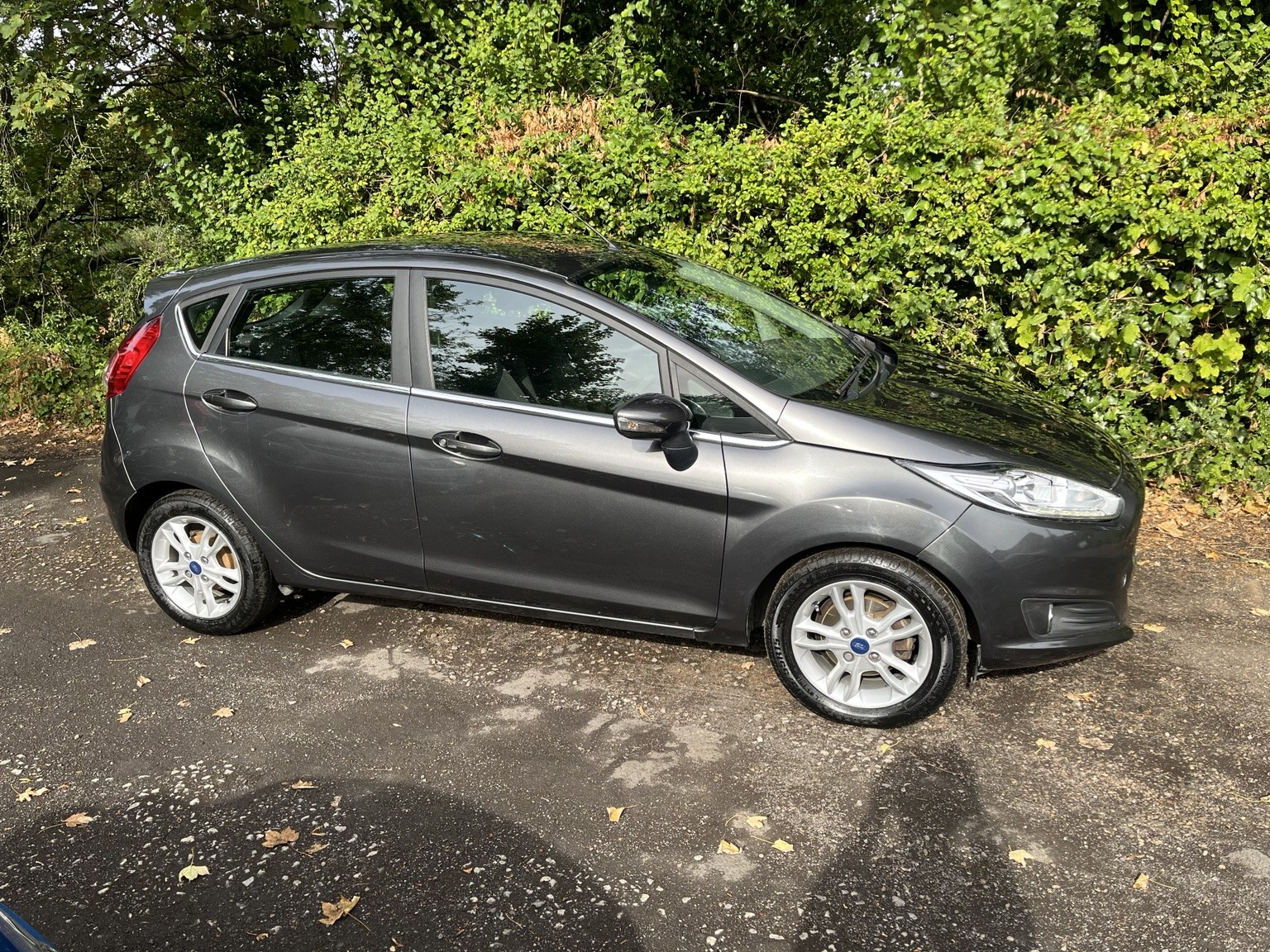 2017 Ford Fiesta thumbnail 4